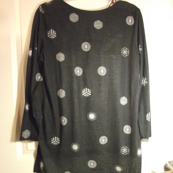 WOMENS L/G (LARGE) LONG SLEEVED GRAPHIC TUNIC TOP - Picture 2 of 7